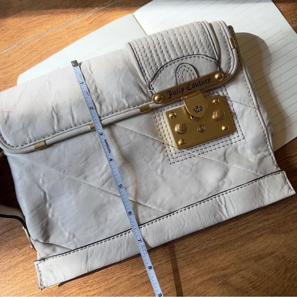 JUICY COUTURE Vintage Cream Off White Soft Leather Gold tone Magnetic Clutch Bag - Picture 11 of 12